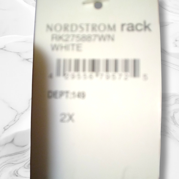 "14th & Union" Women's White Sleeveless Scoop Neck Stretchy Tank Top - Picture 5 of 5